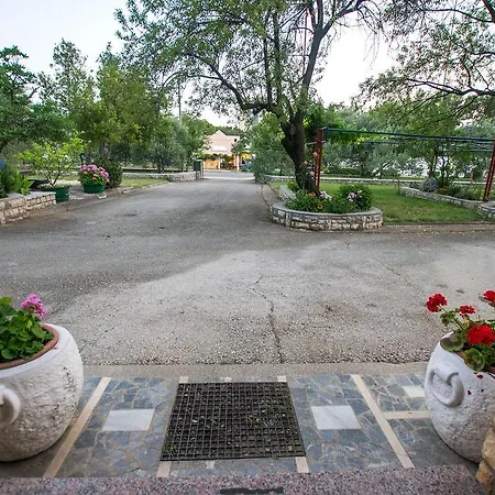 Apartments Adriana Starigrad Paklenica Exterior photo